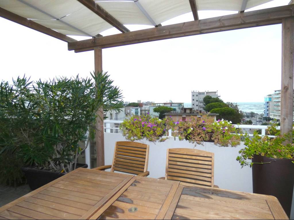 Attico / mansarda a Riccione in Viale Torquato Tasso - Foto 5