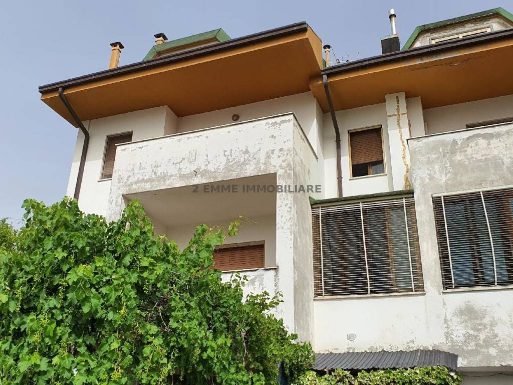 Villa a Folignano in VIA FABRIANO 2 - Foto 3