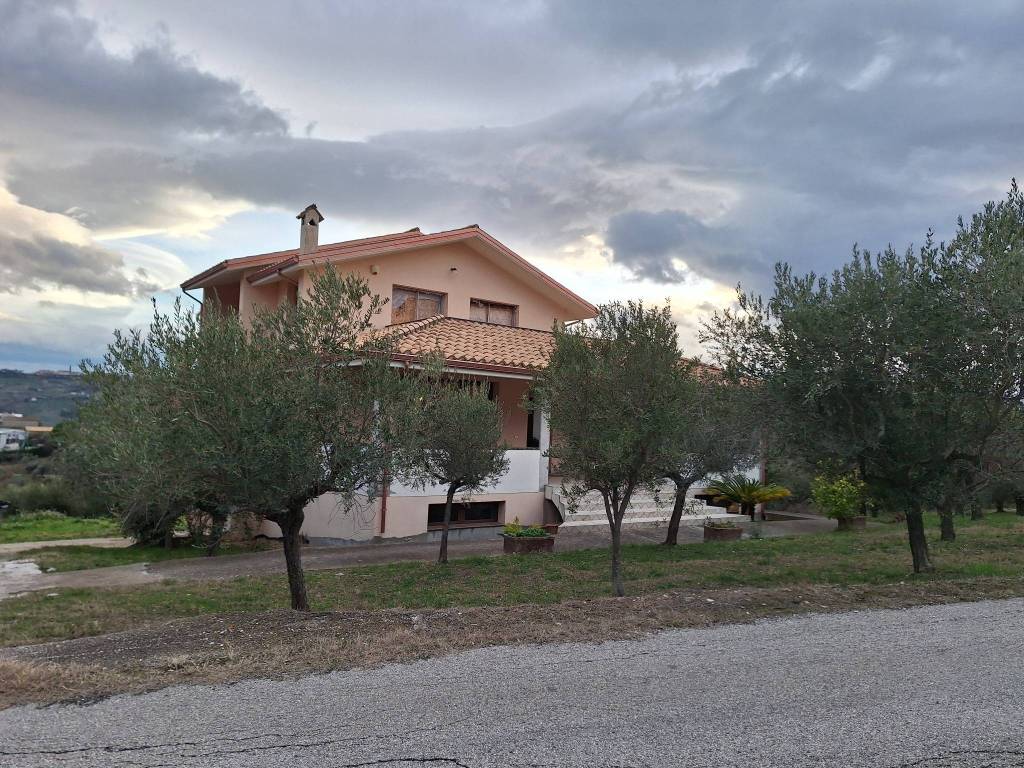 Villa a Atri in Contrada Treciminiere - Foto 2