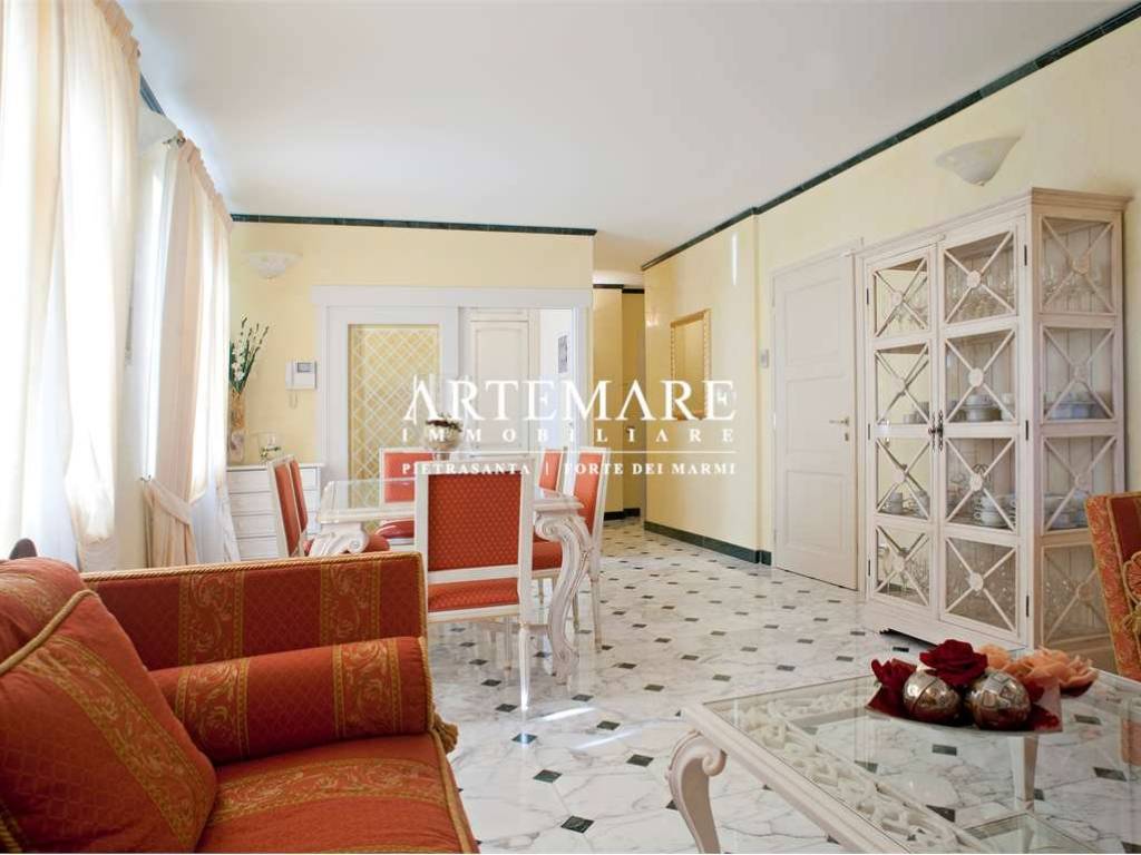 Appartamento a Pietrasanta in Via Alessandro Manzoni - Foto 3