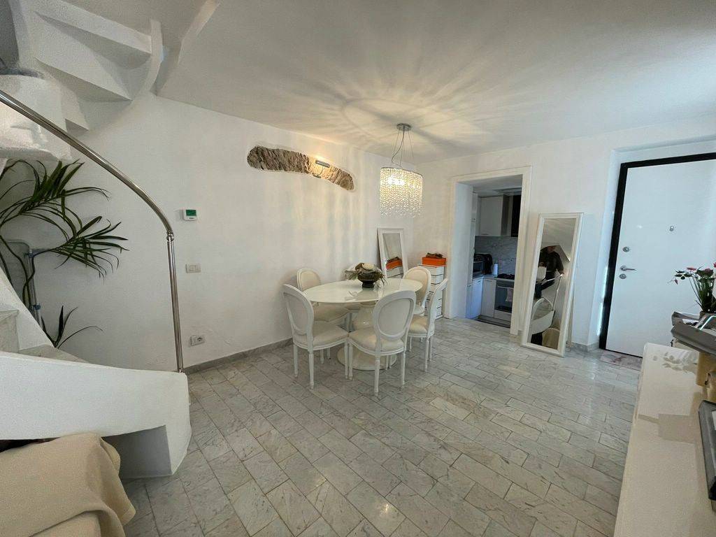 Casa indipendente a Forte dei marmi in Via Francesco Carrara - Foto 2