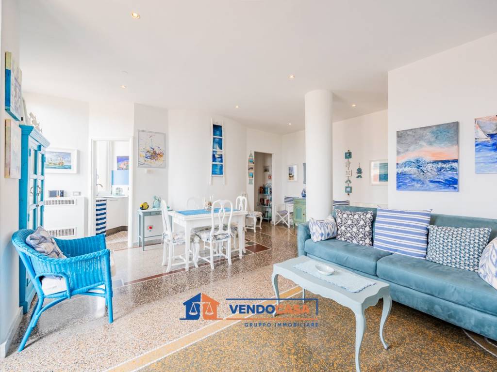 Appartamento a Imperia in Via Tommaso Oreggia, 7 - Foto 2