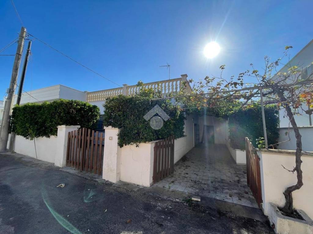 Casa indipendente a Alliste in Via Torre Sinfonò - Foto 2
