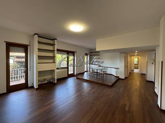 Appartamento a Como in Via Monteverde, 48 - Foto 2