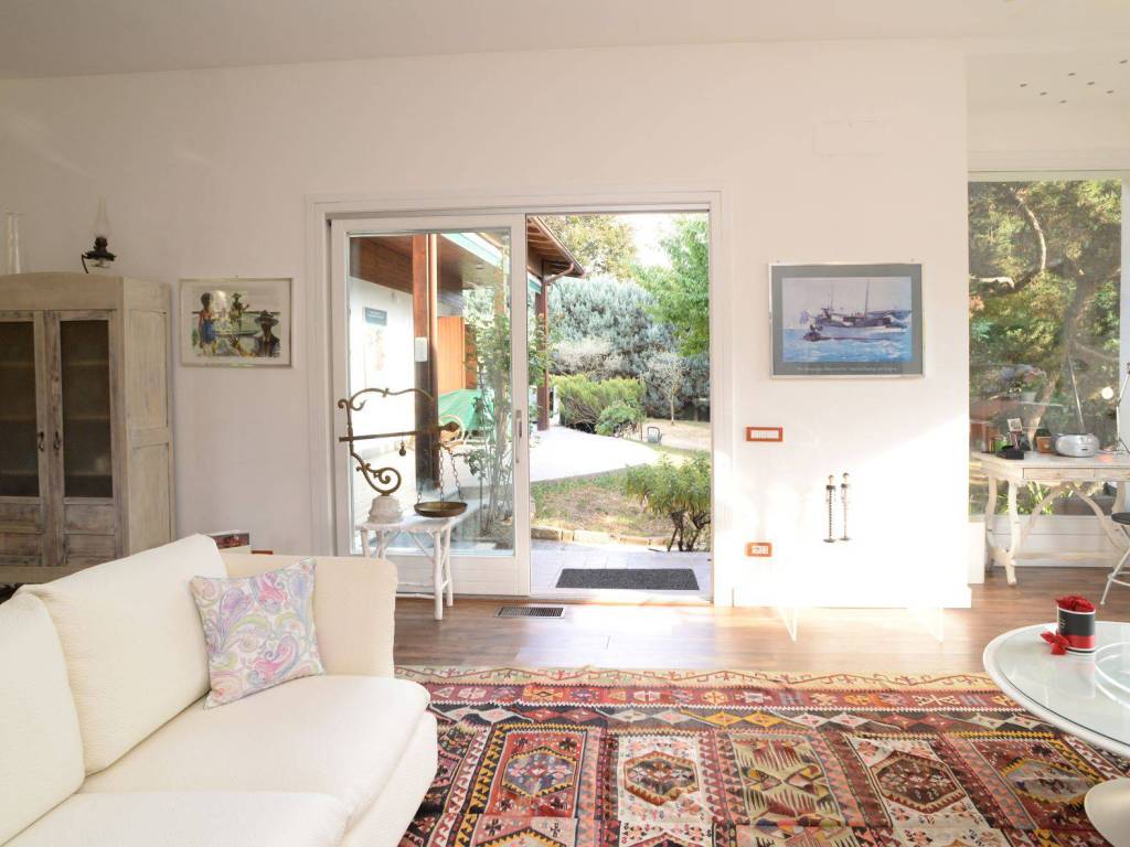 Villa a Merate in Via Tofane, 33 - Foto 2