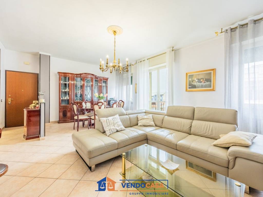 Appartamento a Vercelli in Via Neghelli, 28 - Foto 2