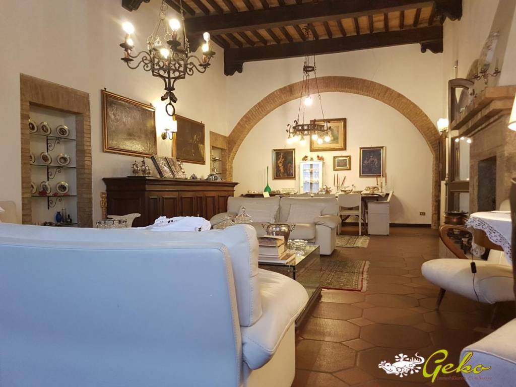 Palazzo / stabile a San gimignano - Foto 3