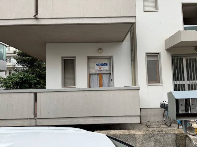 Appartamento a Alba adriatica in Via Firenze, 96 - Foto 2