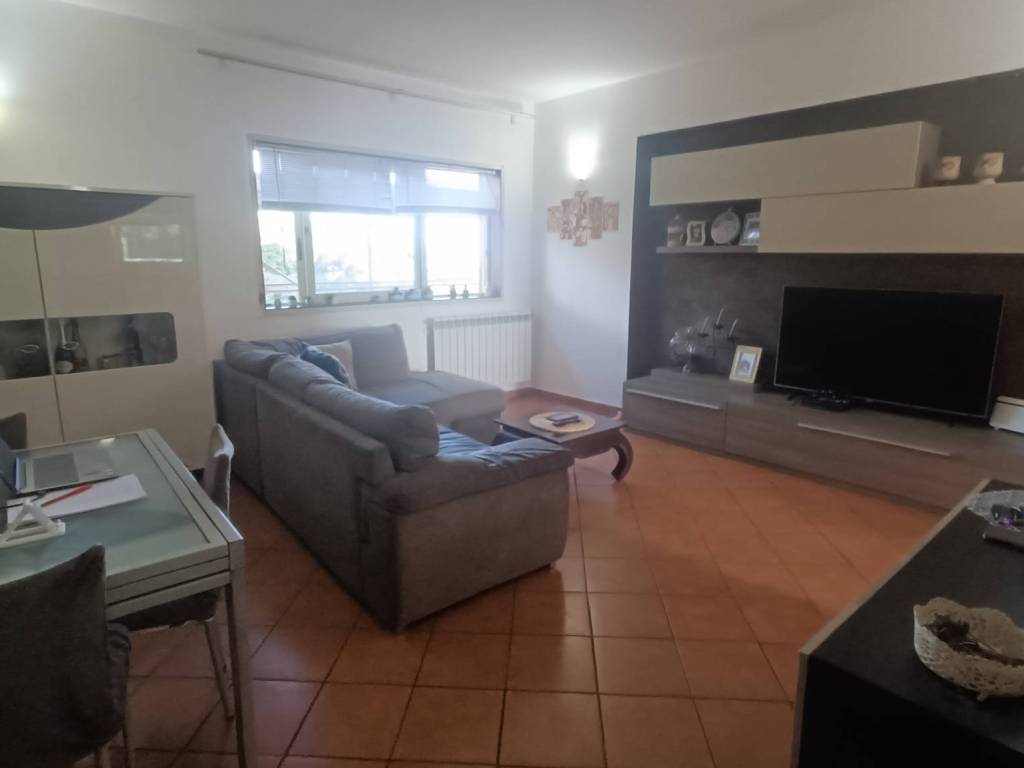 Appartamento a Giarre in Via Michele Federico Sciacca - Foto 2