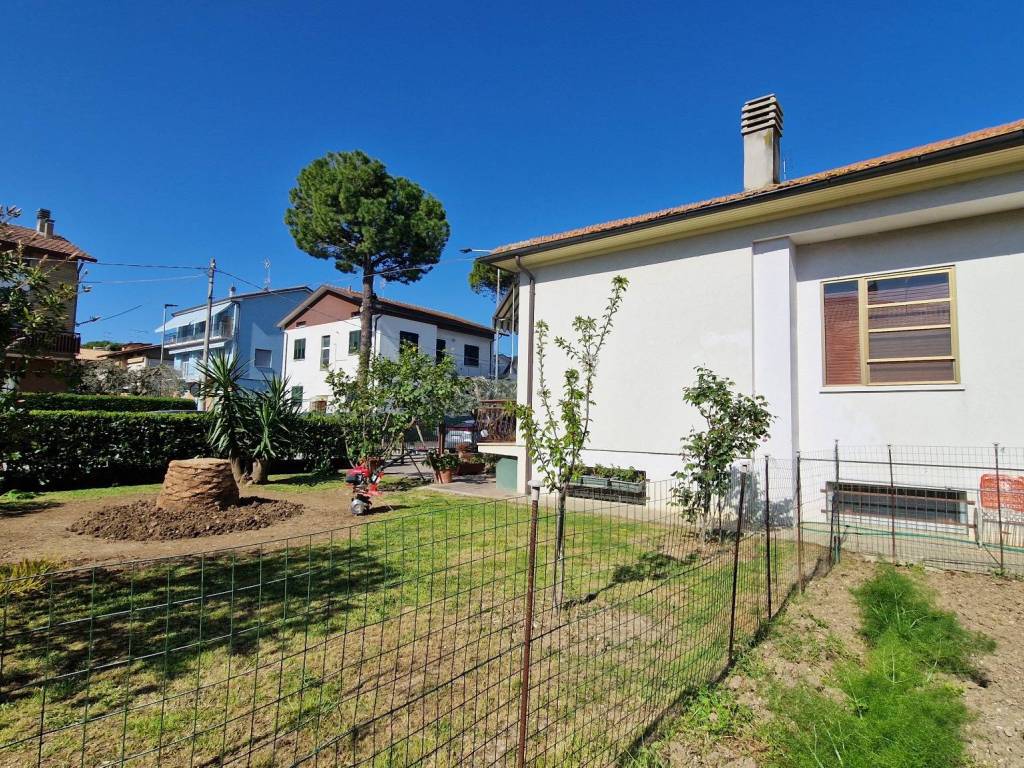 Villa a Fano in VIA XXV APRILE , - Foto 5