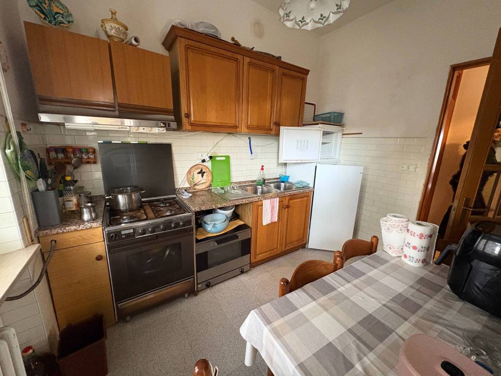 Appartamento a Castiglione del lago in Via Bruno Buozzi - Foto 5