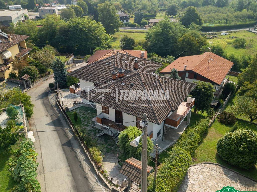 Villa a Paruzzaro in Via Verbano 12 - Foto 5