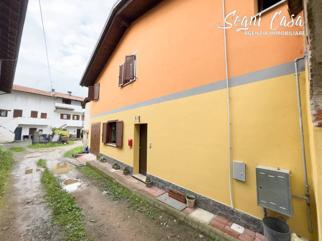 Casa indipendente a Fontaneto d'agogna in Via Roma - Foto 3