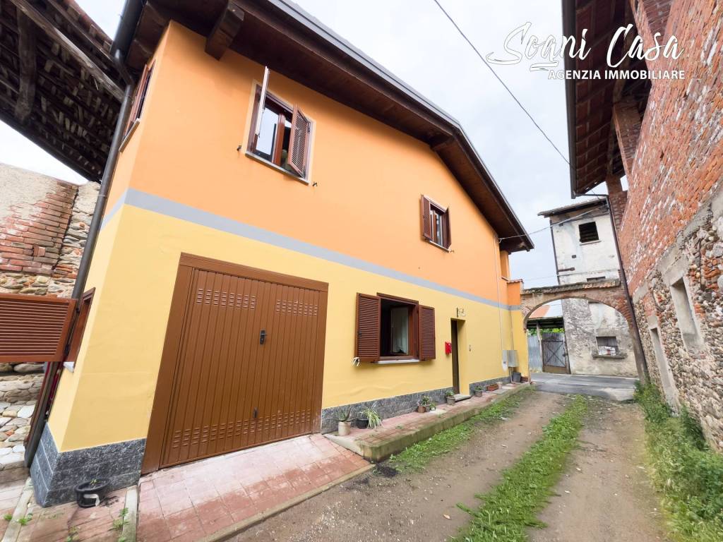 Casa indipendente a Fontaneto d'agogna in Via Roma - Foto 4