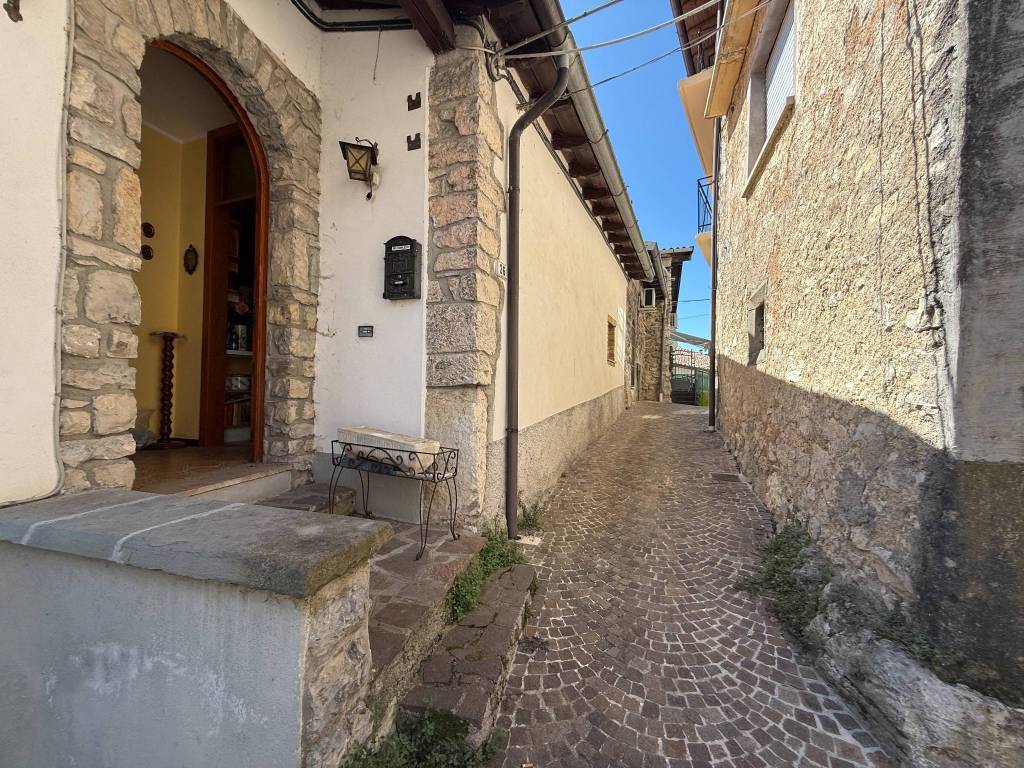 Casa indipendente a Adrara san rocco in Via Valdimura - Foto 3