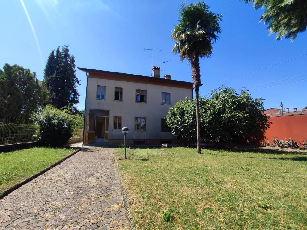 Casa indipendente a Tavagnacco in Via Nazario Sauro - Foto 2