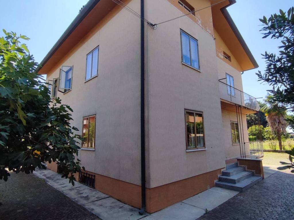 Casa indipendente a Tavagnacco in Via Nazario Sauro - Foto 4