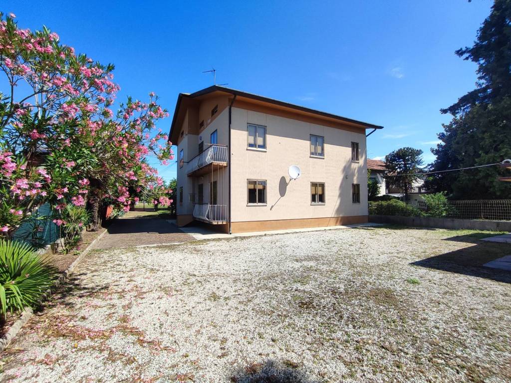 Casa indipendente a Tavagnacco in Via Nazario Sauro - Foto 5