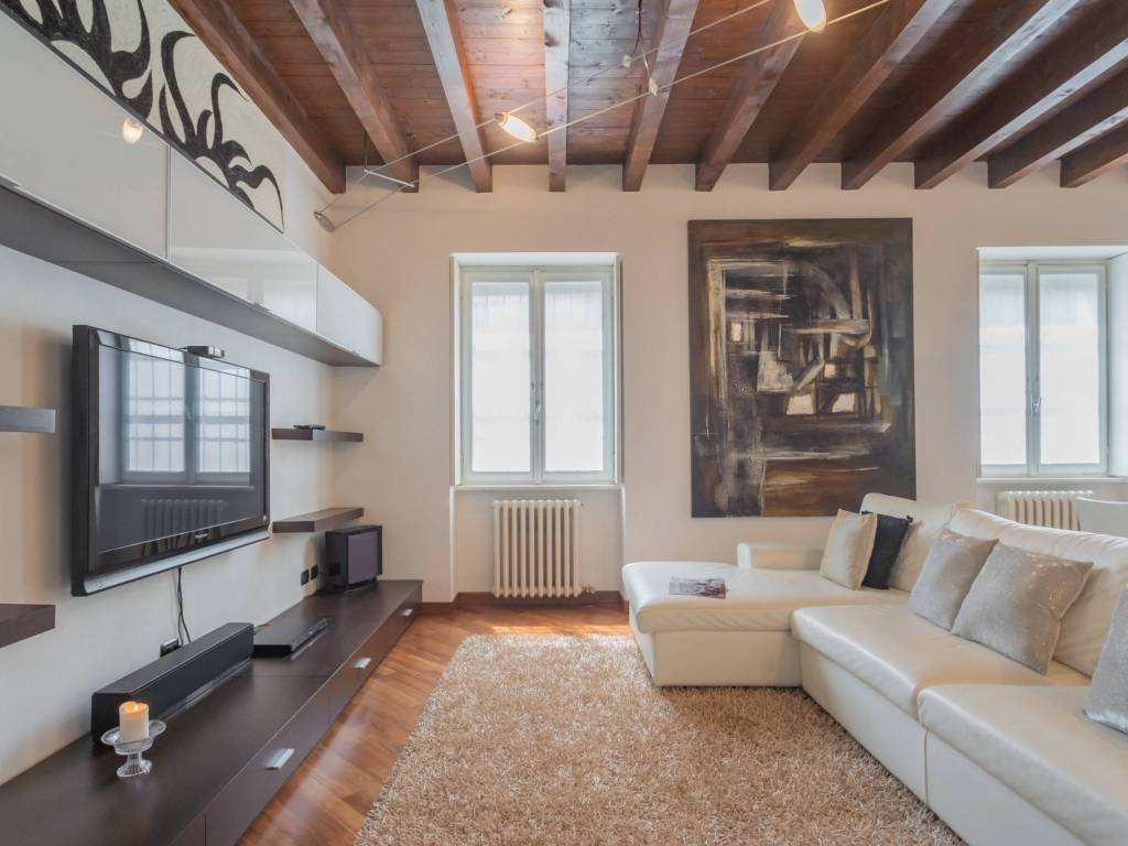 Appartamento a Como in Via Giuseppe Gorio, 19 - Foto 2