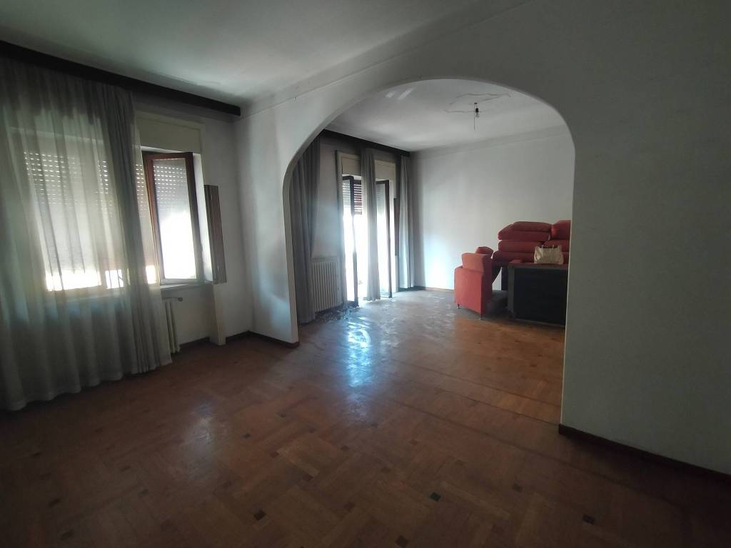 Appartamento a Borgomanero in Corso Roma - Foto 4