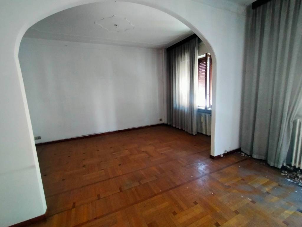 Appartamento a Borgomanero in Corso Roma - Foto 5