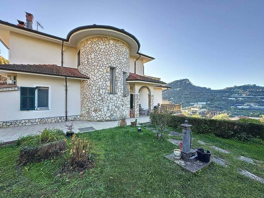 Villa a Vallecrosia in Località Nofea - Foto 3