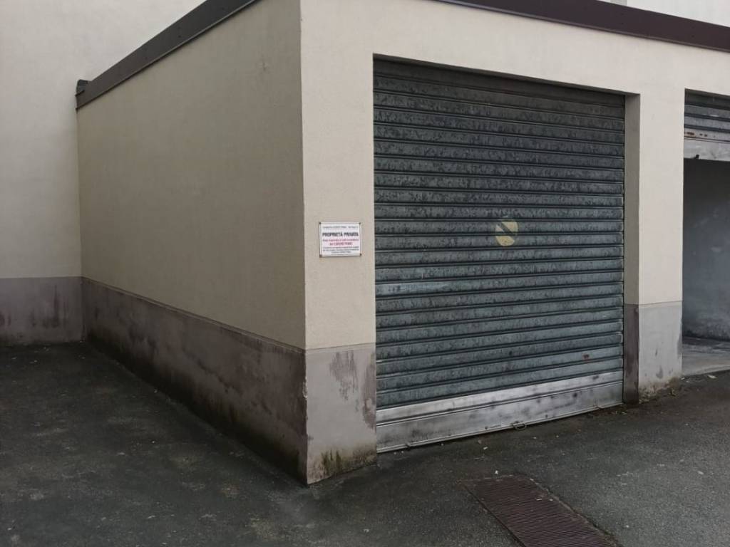 Box / garage a Sondrio in Via Giuseppe Piazzi, 68 - Foto 2