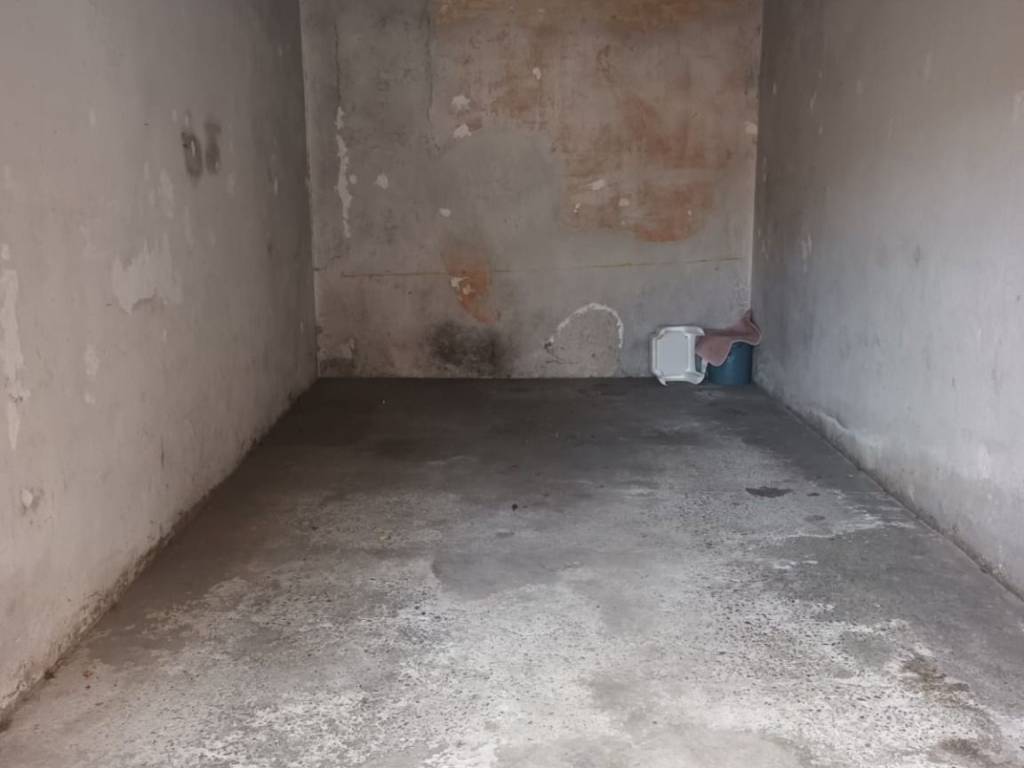 Box / garage a Sondrio in Via Giuseppe Piazzi, 68 - Foto 3