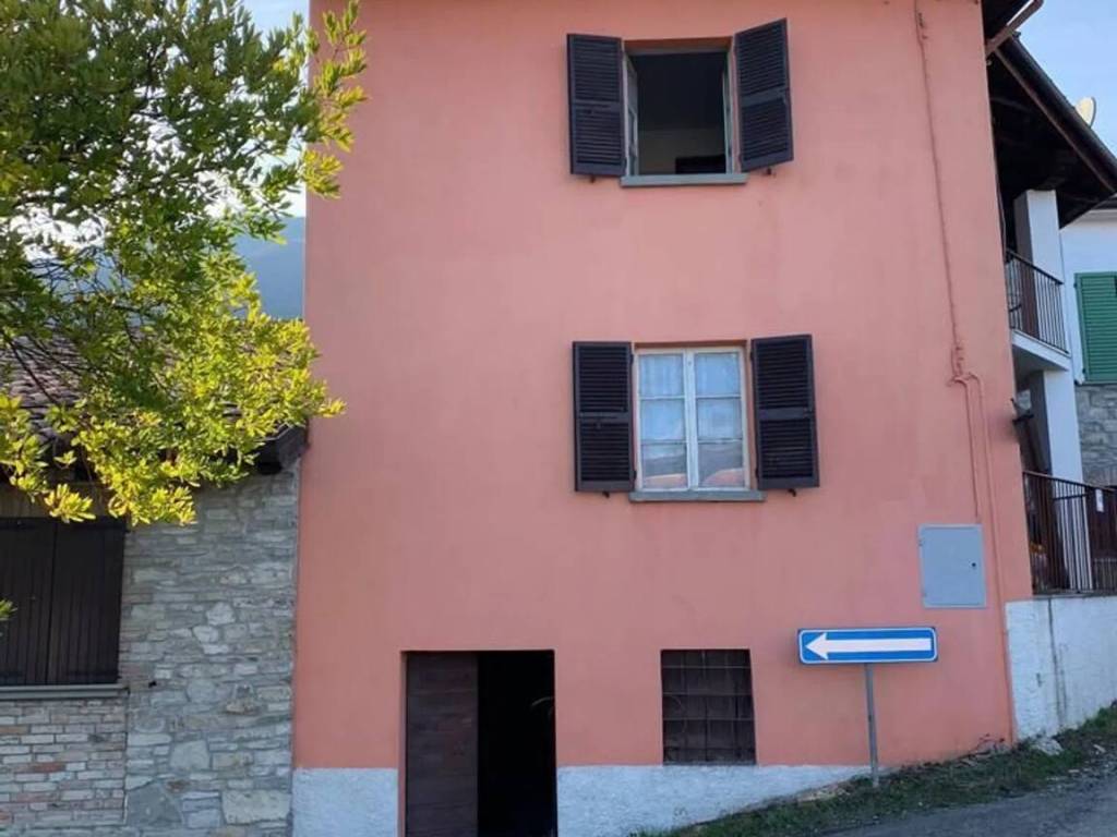 Villa a Bobbio in Via Roma No Number - Foto 2