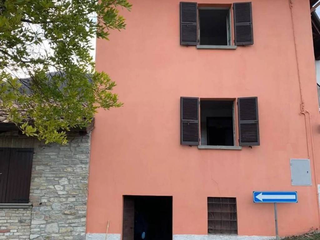 Villa a Bobbio in Via Roma No Number - Foto 3