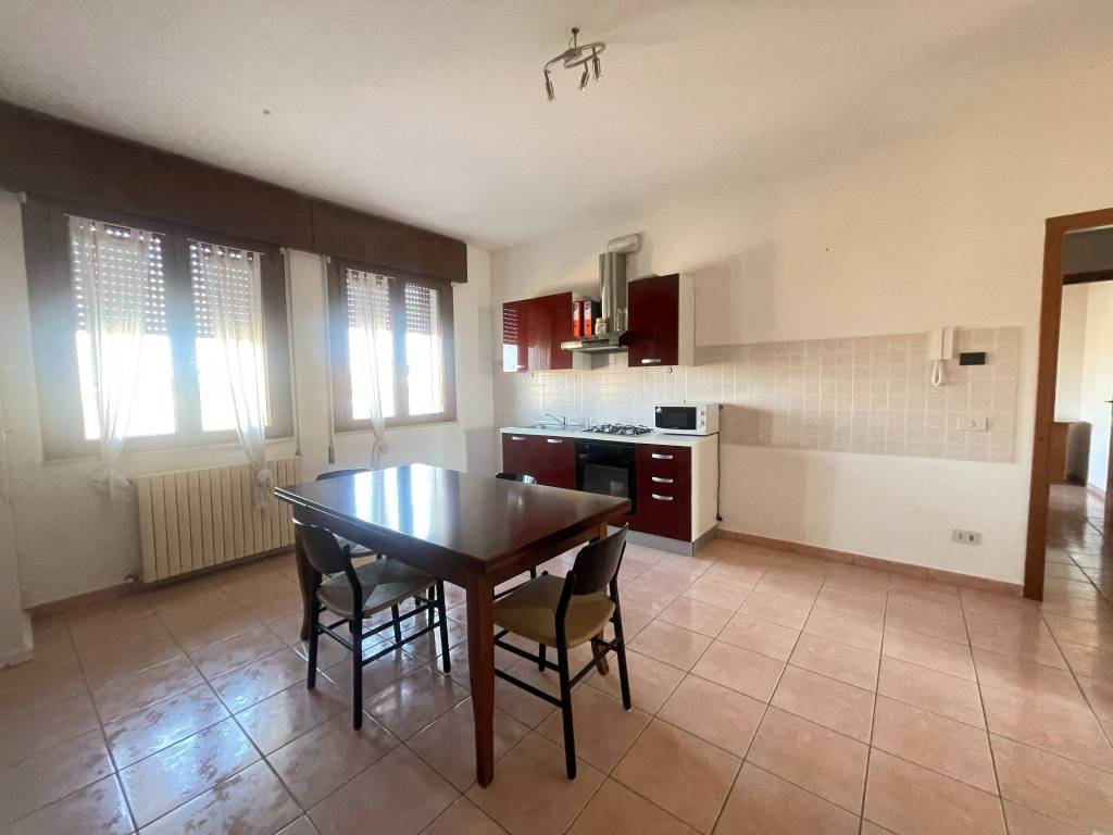 Appartamento a Legnago in Via Pier Domenico Frattini, 43 - Foto 4