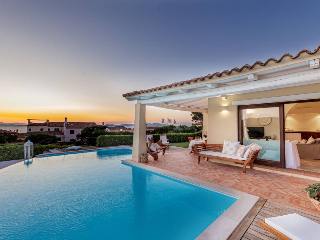 Villa a Arzachena in Cala del Faro - Foto 2