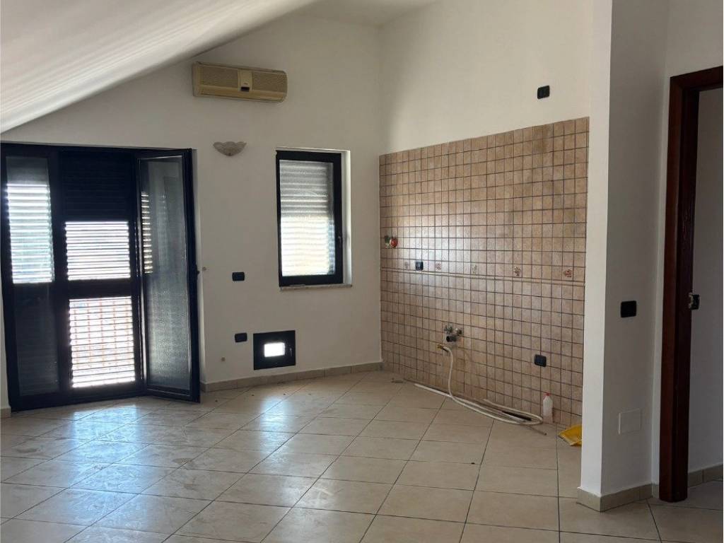 Attico / mansarda a Santa maria capua vetere in Via Alberto Martucci - Foto 3