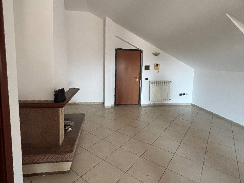 Attico / mansarda a Santa maria capua vetere in Via Alberto Martucci - Foto 4
