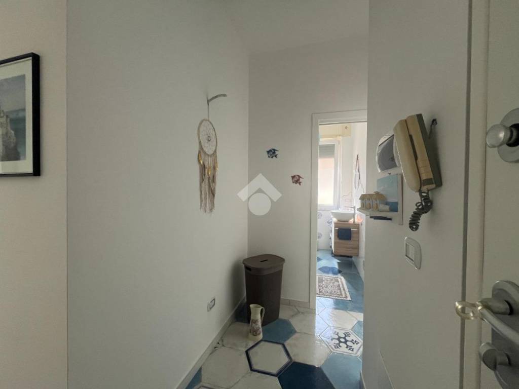 Appartamento a Gaeta in Vico 15 Via Lungomare Caboto, 36 - Foto 2