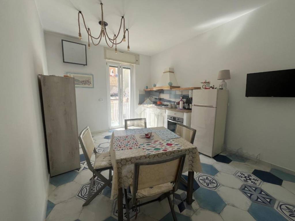 Appartamento a Gaeta in Vico 15 Via Lungomare Caboto, 36 - Foto 4