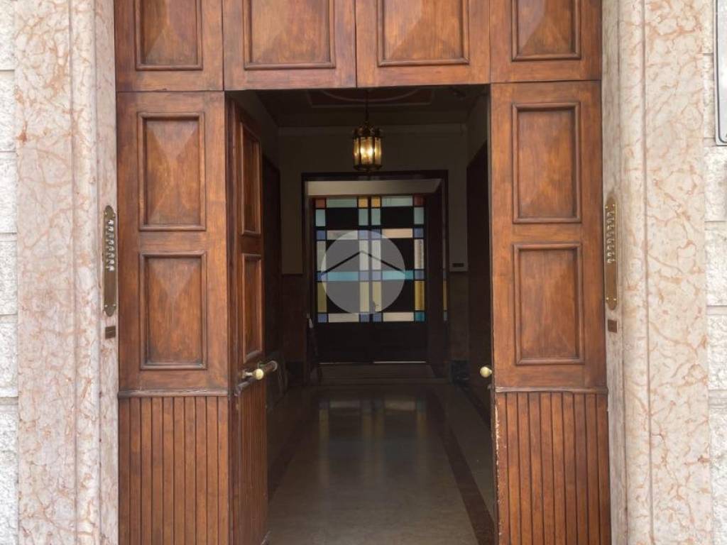 Appartamento a Verona in Via tezone, 11 - Foto 2