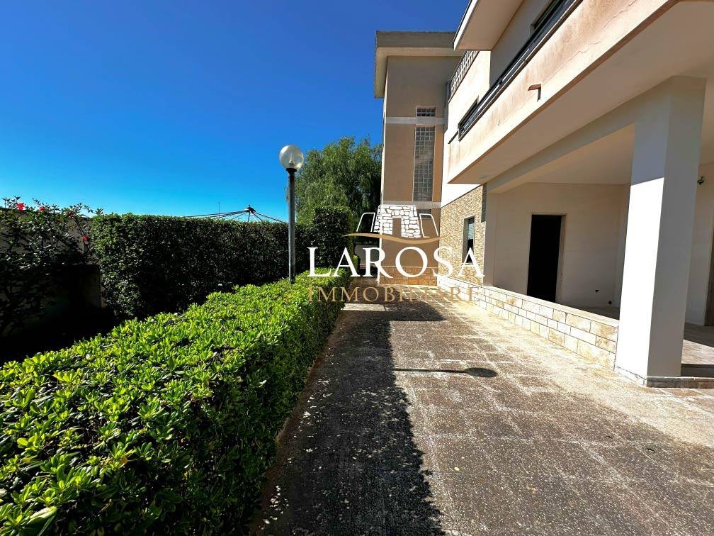 Villa a Lecce in Via delle Rose, 16 - Foto 2