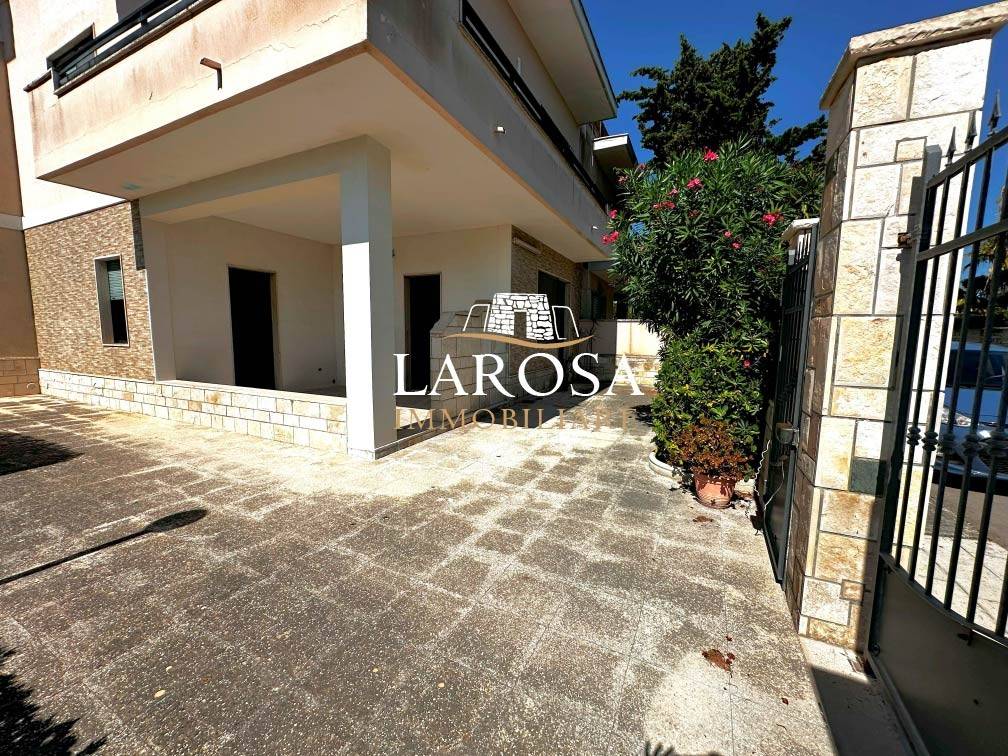 Villa a Lecce in Via delle Rose, 16 - Foto 3