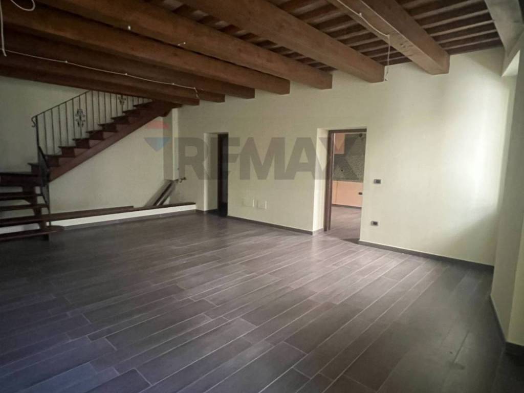 Casa indipendente a Pergola in via Castelfidardo, 33 - Foto 2