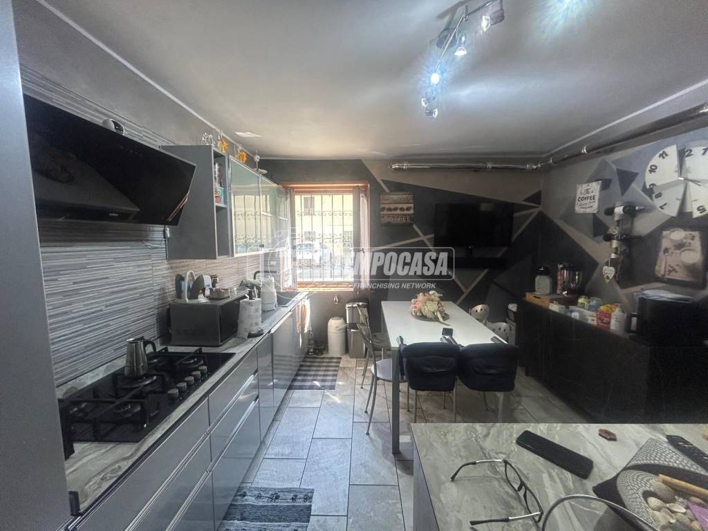 Appartamento a Asti in Frazione Quarto Superiore - Foto 5