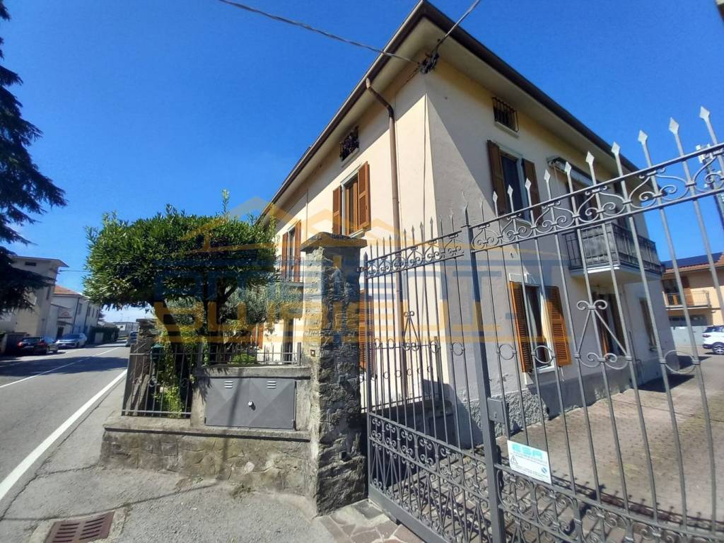 Appartamento a Oggiono in Via per Molteno, 20 - Foto 2