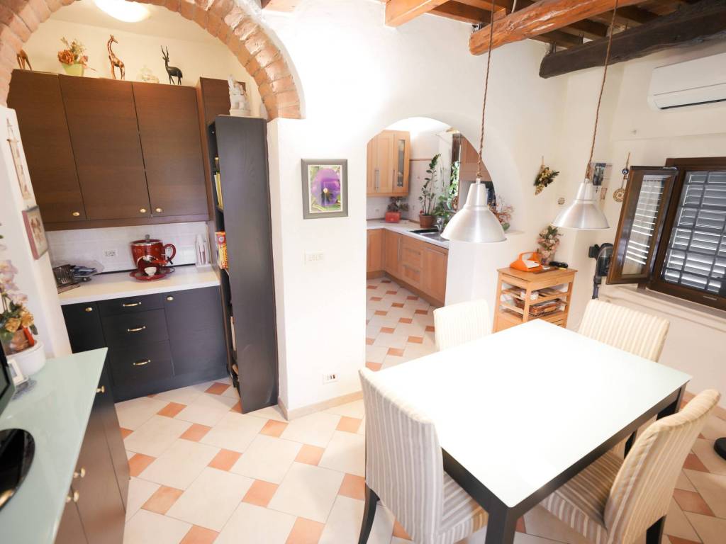 Casa indipendente a Pistoia in Via di Salceto, 22 - Foto 3