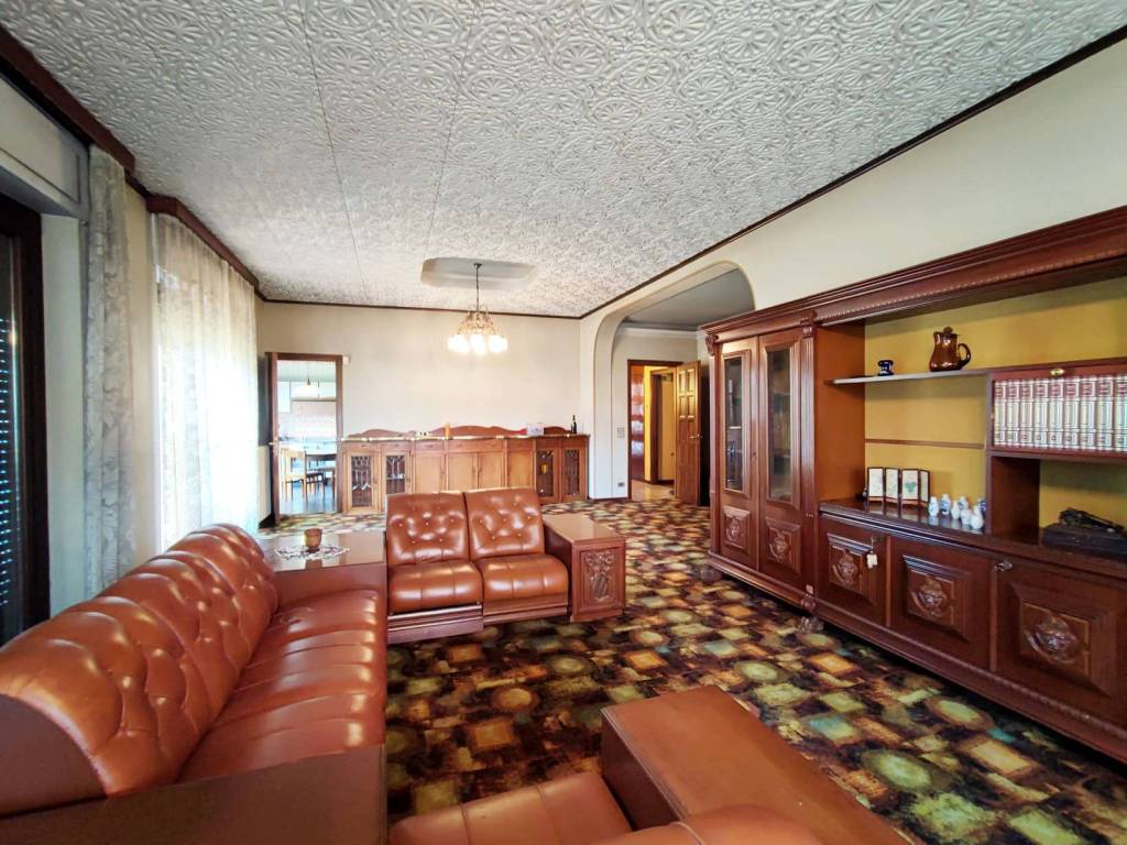 Villa a Briga novarese in Via Cesare Battisti, 85 - Foto 2