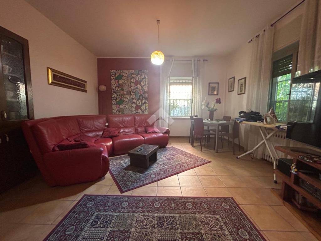 Appartamento a Cosenza in Via Emilio Capizzano, 23 - Foto 2