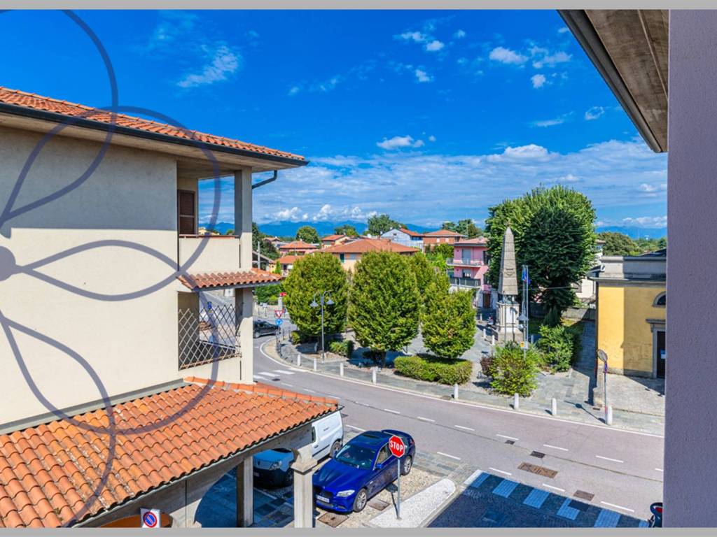 Appartamento a Brembate in Piazza Don Todeschini - Foto 2