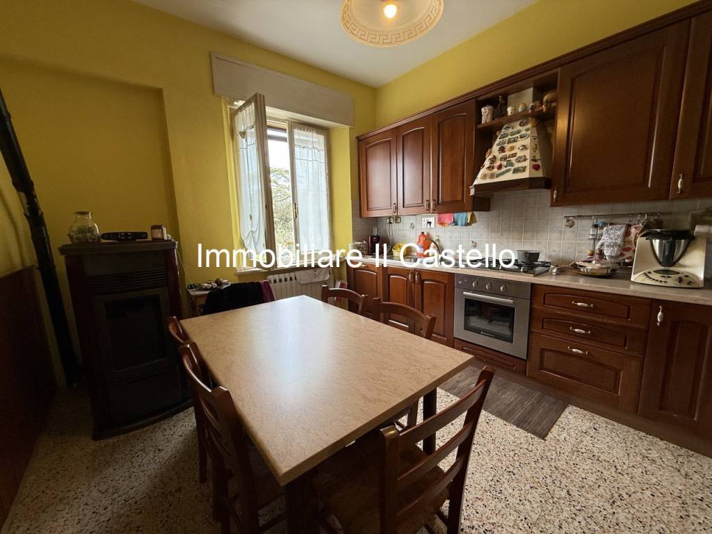 Casa indipendente a Paciano in Viale Roma - Foto 3