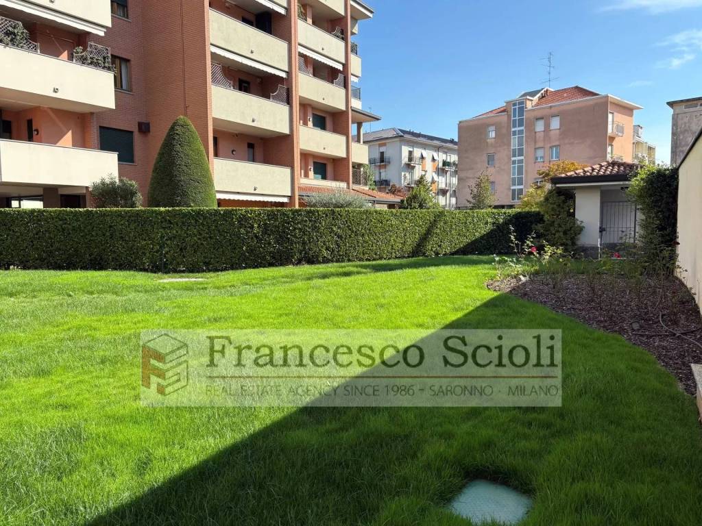 Appartamento a Saronno in Via Strà Favia, 1 - Foto 2