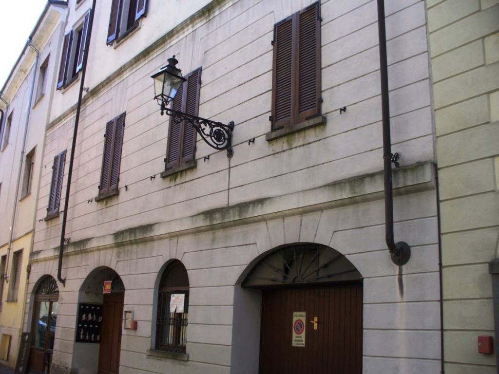 Appartamento a Vercelli in Via Santa Ugolina - Foto 2