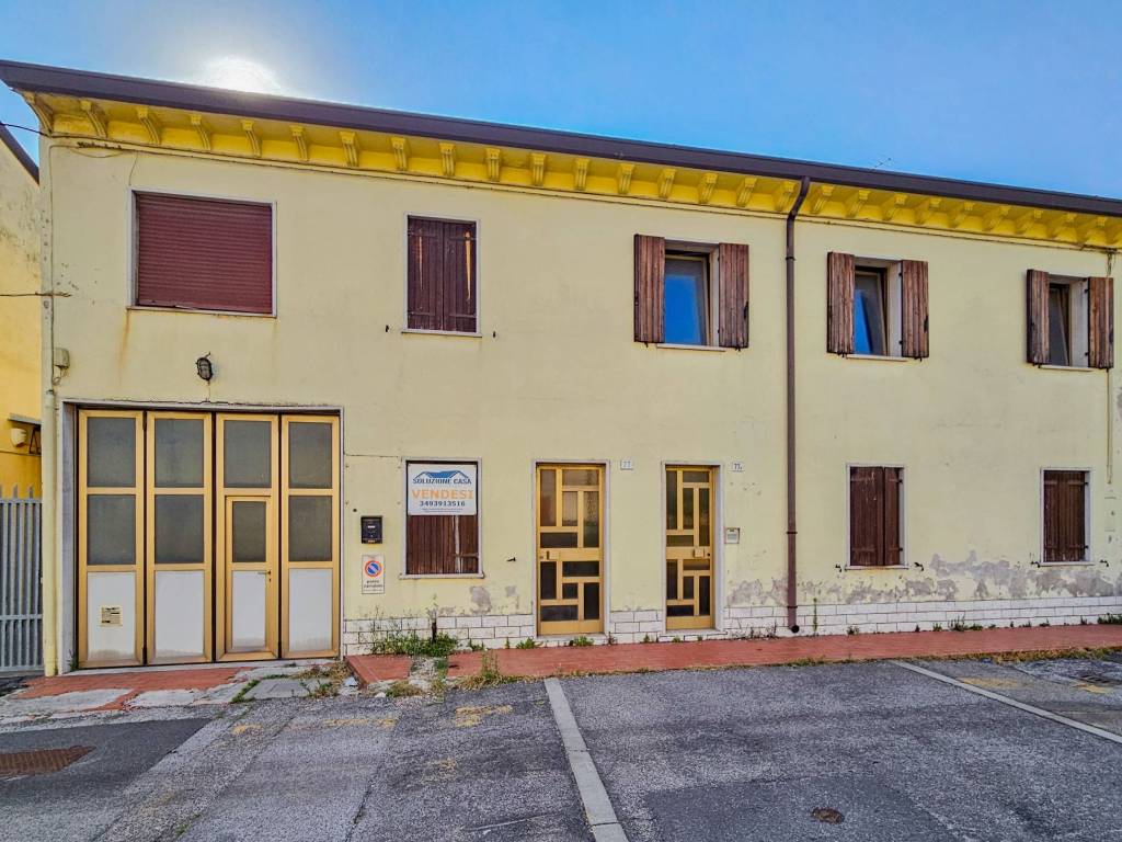 Appartamento a San giovanni lupatoto in Via Porto - Foto 2